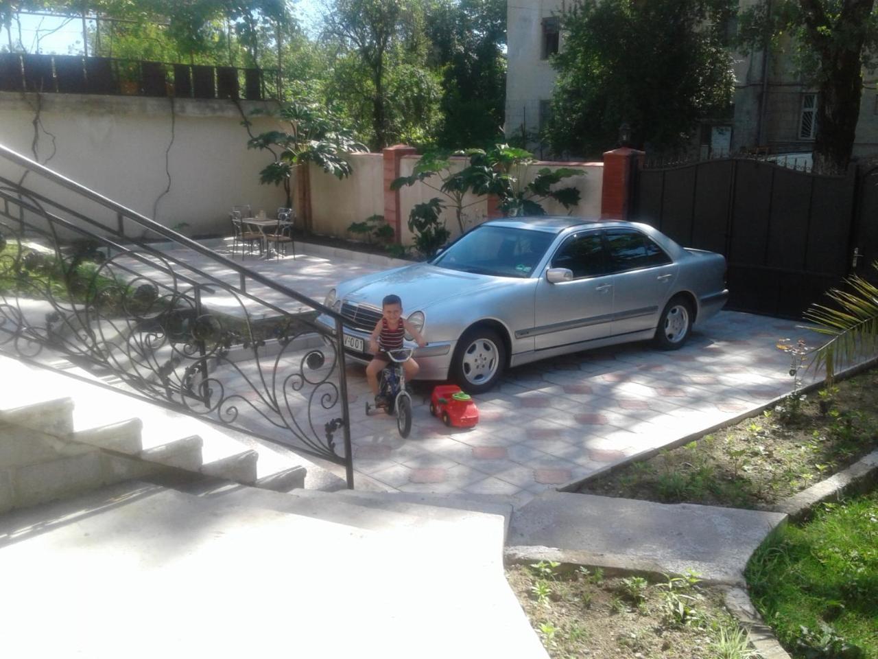 Irina Tskaltubo Exterior foto